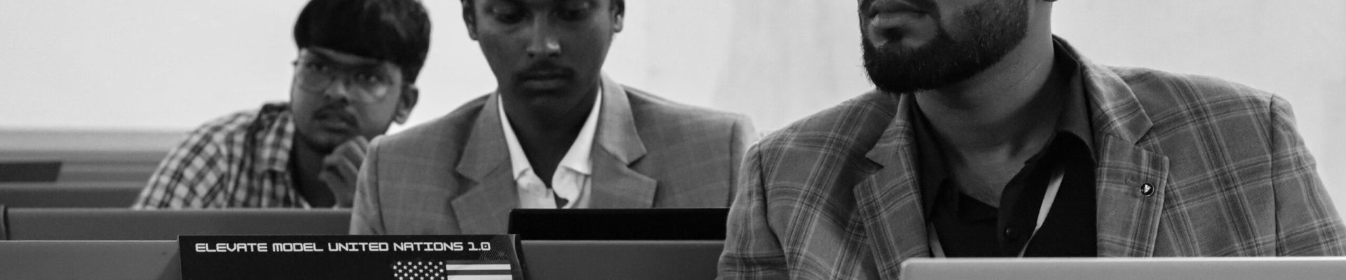 abhinav-anand-8Zp4HhrevqU-unsplash
