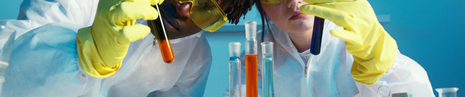 pexels-artempodrez-5726837