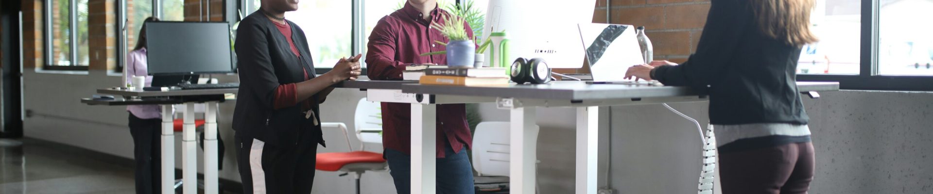 thestandingdesk-SygiiWDeX1I-unsplash